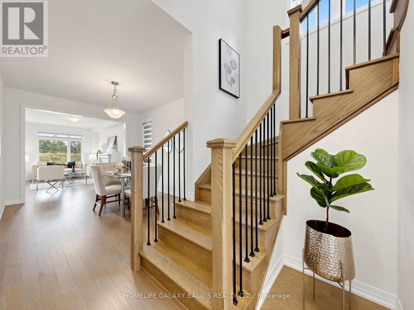 1074 Pisces Trail, Pickering, Ontario  L0H 1J0 - Photo 24 - E13648536