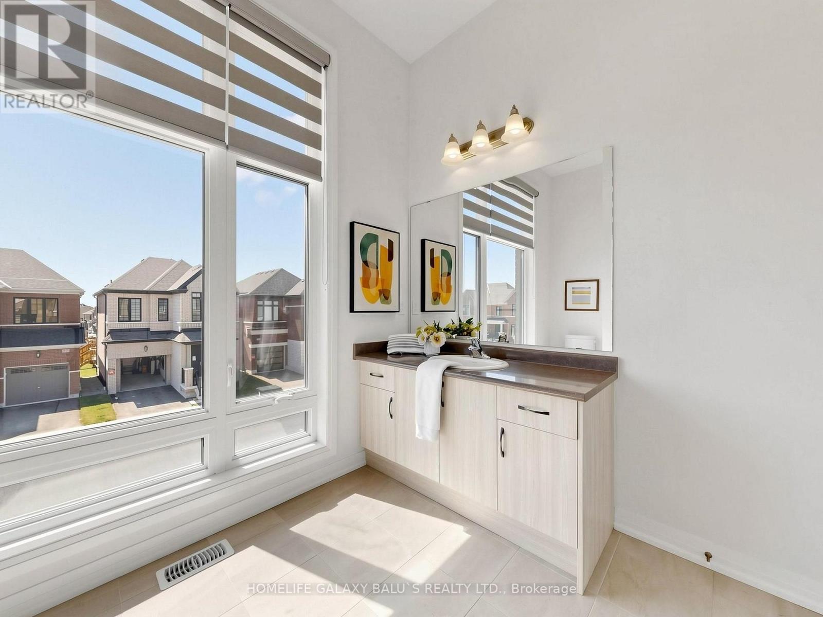 1074 Pisces Trail, Pickering, Ontario  L0H 1J0 - Photo 43 - E13648536