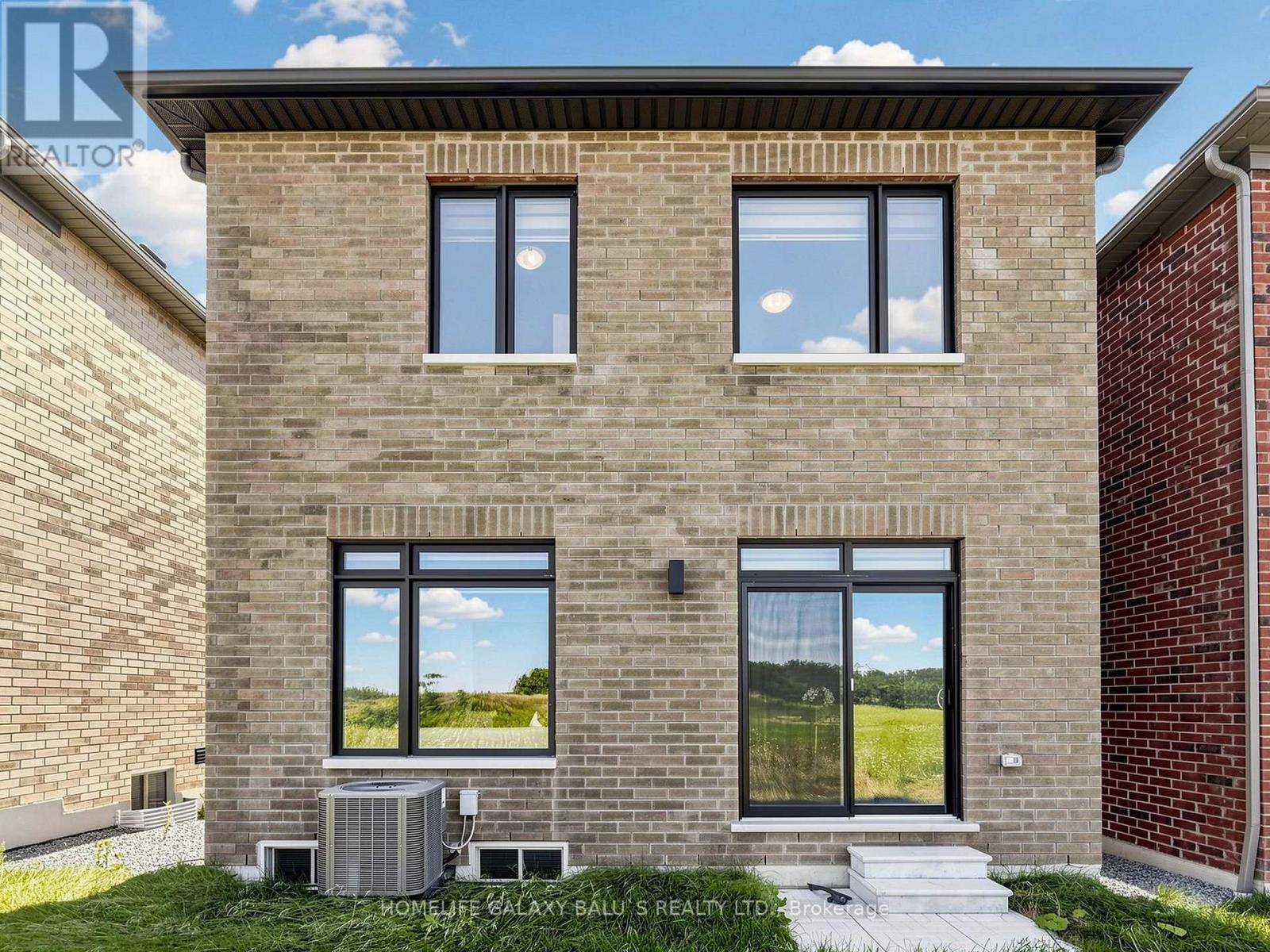 1074 Pisces Trail, Pickering, Ontario  L0H 1J0 - Photo 47 - E13648536