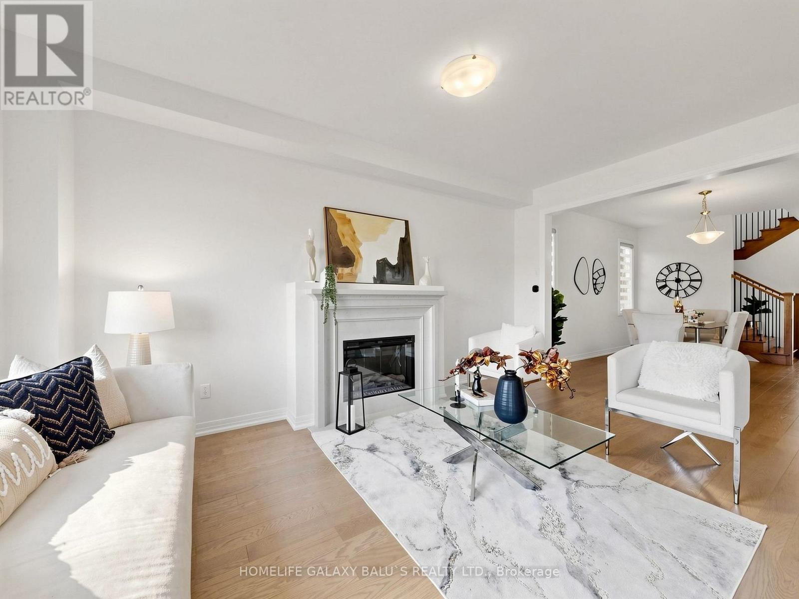 1074 Pisces Trail, Pickering, Ontario  L0H 1J0 - Photo 5 - E13648536