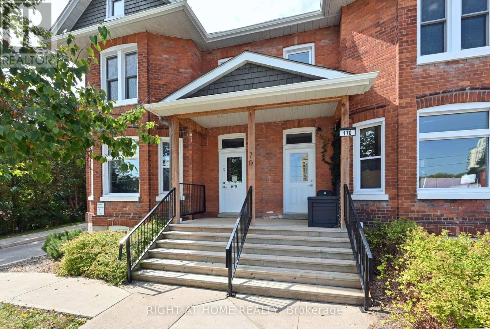 102 A & B - 170 Bradford Street, Barrie, Ontario L4N 3B5 - Photo 1 - S13648480
