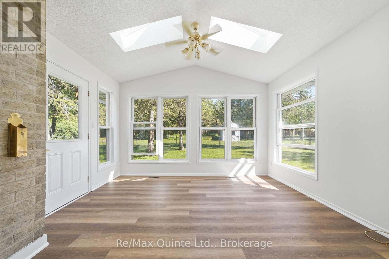 1076 Massassauga Road, Prince Edward County, Ontario  K8N 4Z7 - Photo 17 - X13648588
