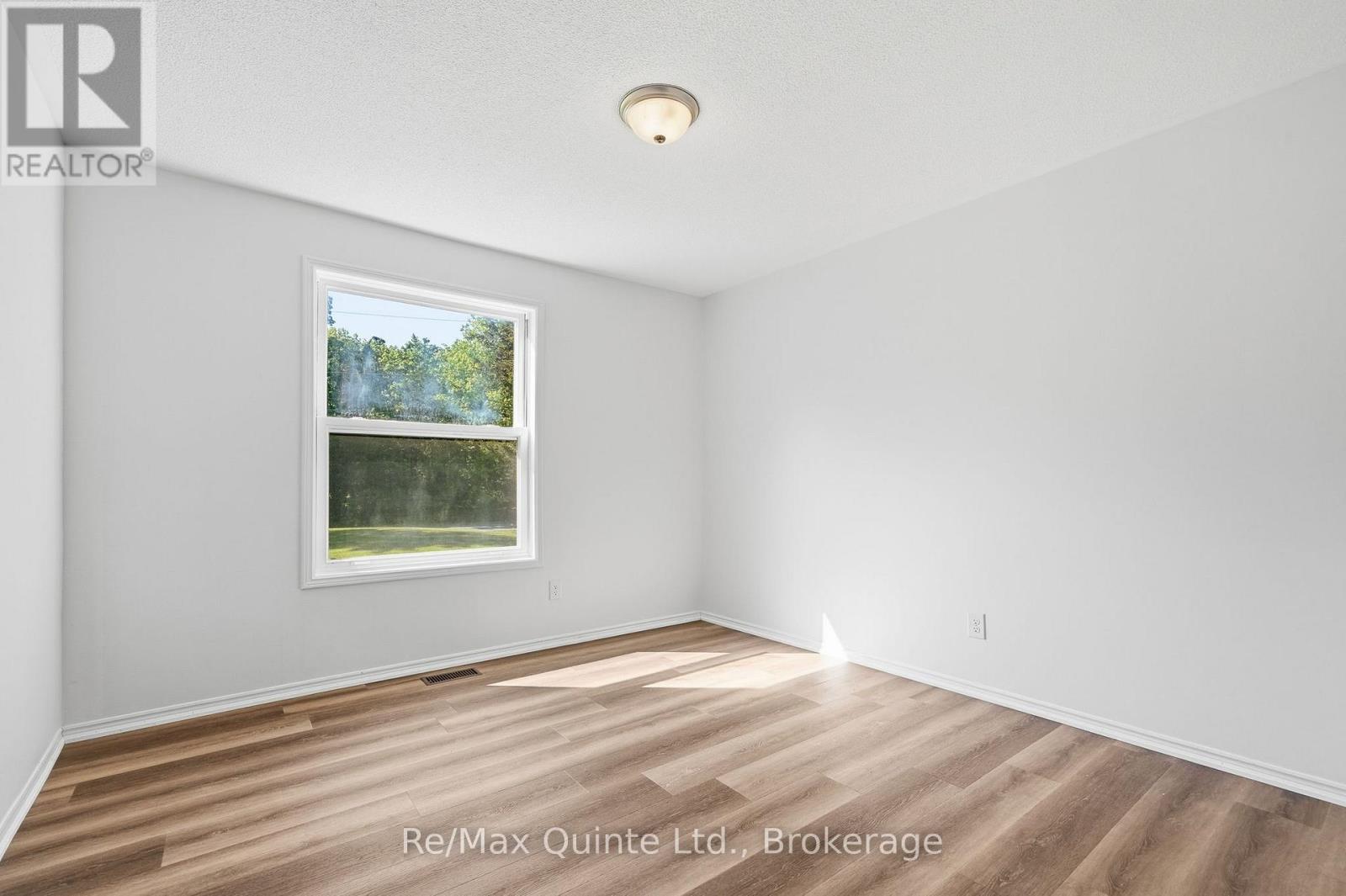 1076 Massassauga Road, Prince Edward County, Ontario  K8N 4Z7 - Photo 30 - X13648588