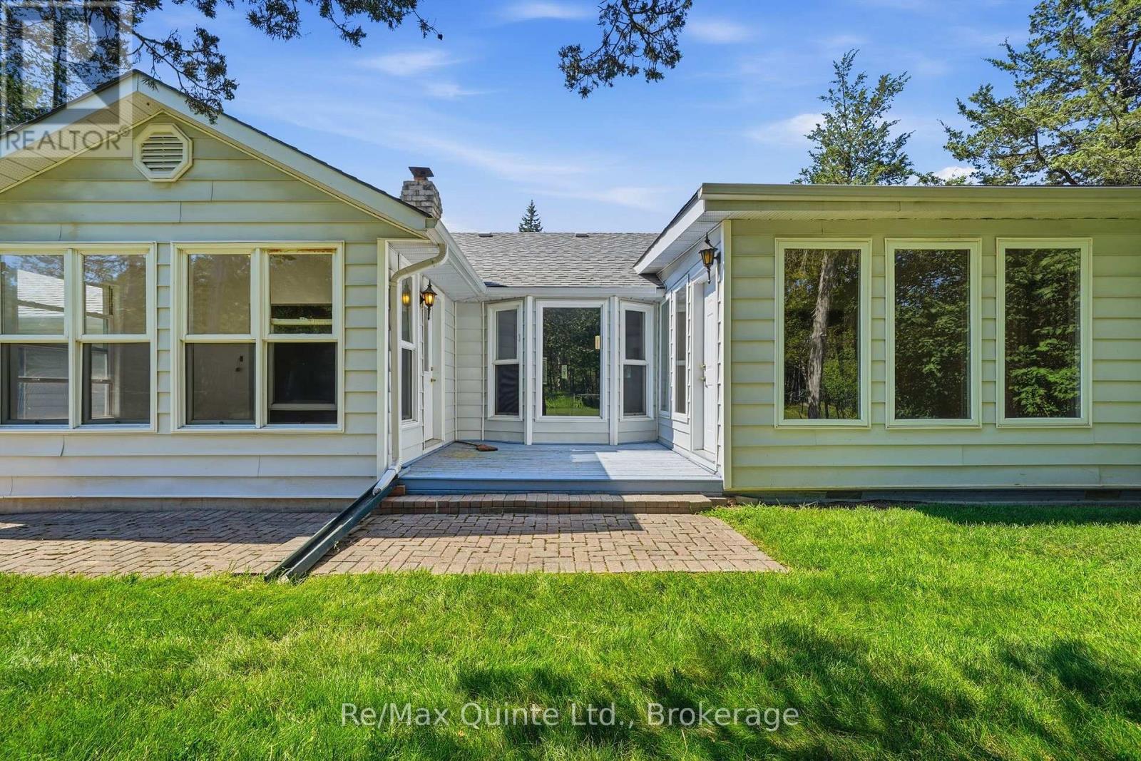 1076 Massassauga Road, Prince Edward County, Ontario  K8N 4Z7 - Photo 41 - X13648588