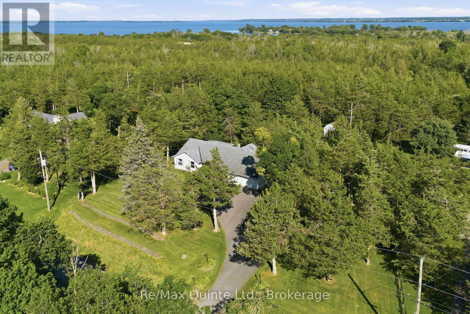 1076 Massassauga Road, Prince Edward County, Ontario  K8N 4Z7 - Photo 48 - X13648588