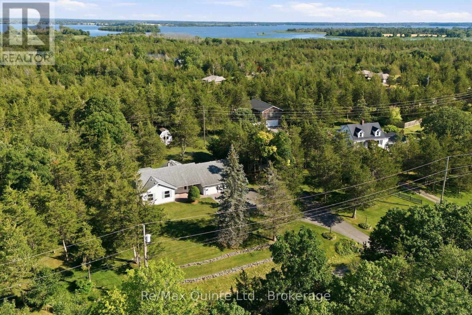 1076 Massassauga Road, Prince Edward County, Ontario  K8N 4Z7 - Photo 49 - X13648588