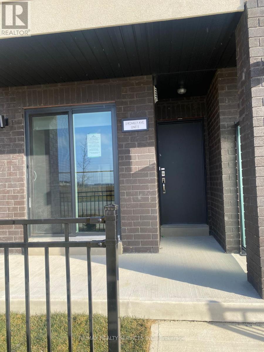 5 - 5 ROMILY AVENUE