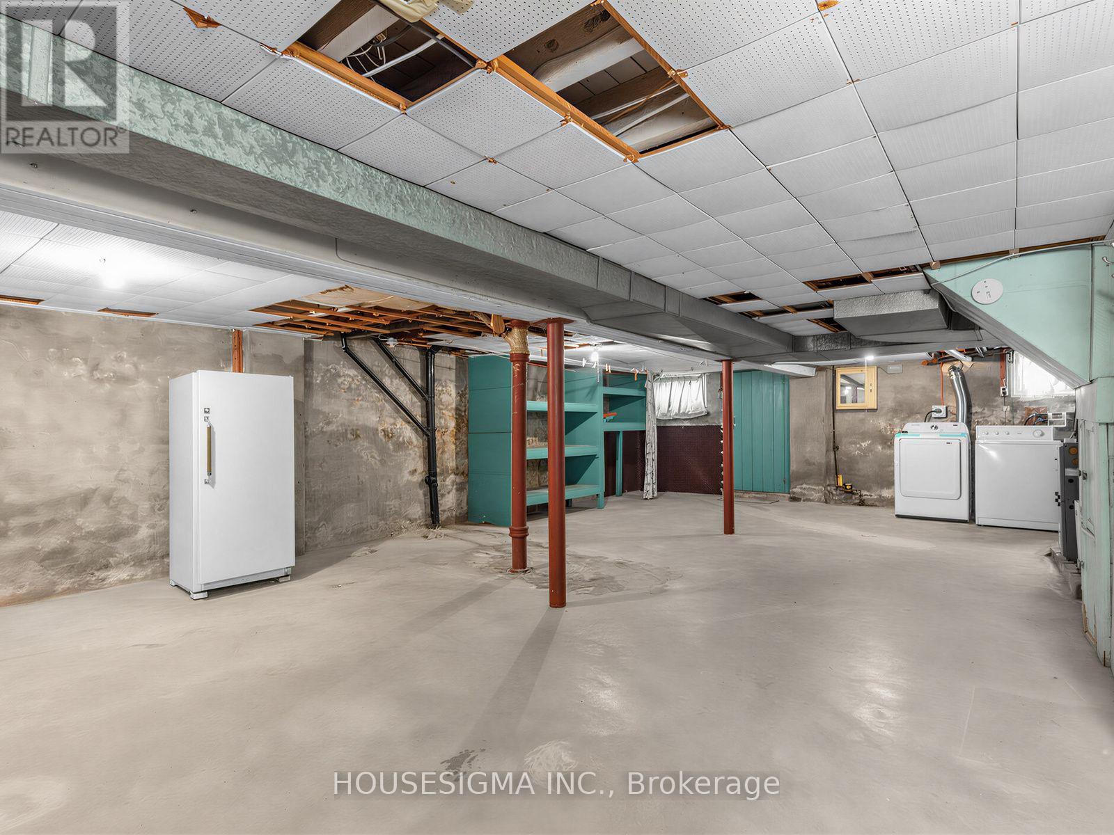 491 Hopewell Avenue, Toronto, Ontario  M6E 2S5 - Photo 18 - W13648560