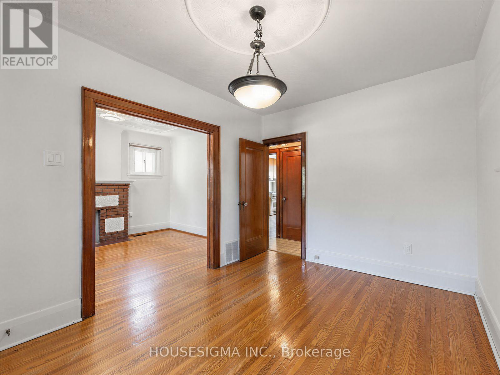 491 Hopewell Avenue, Toronto, Ontario  M6E 2S5 - Photo 6 - W13648560
