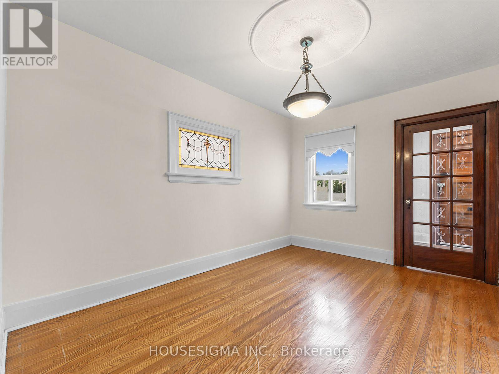 491 Hopewell Avenue, Toronto, Ontario  M6E 2S5 - Photo 8 - W13648560