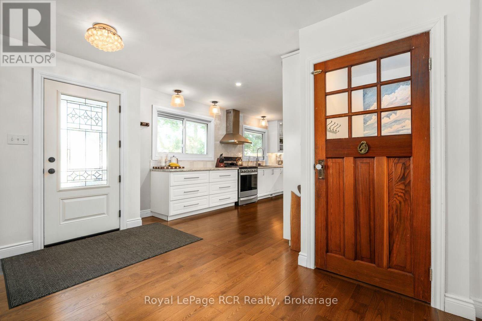 142 12th Avenue, Hanover, Ontario N4N 2S7 - Photo 7 - X13648240