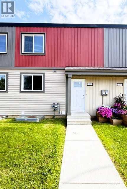 22, 608 Main Street NW, slave lake, Alberta