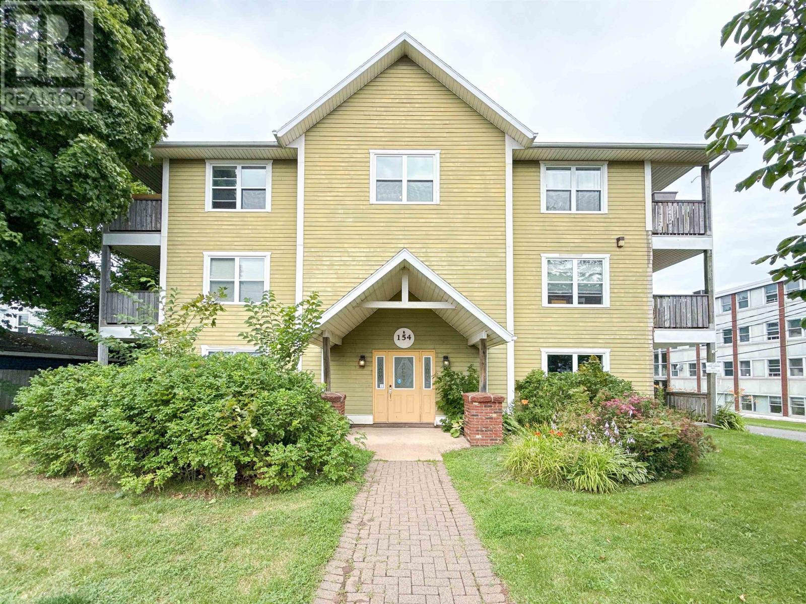 5 154 Cumberland Street, Charlottetown, Prince Edward Island C1A 5C4 - Photo 1 - 202619870