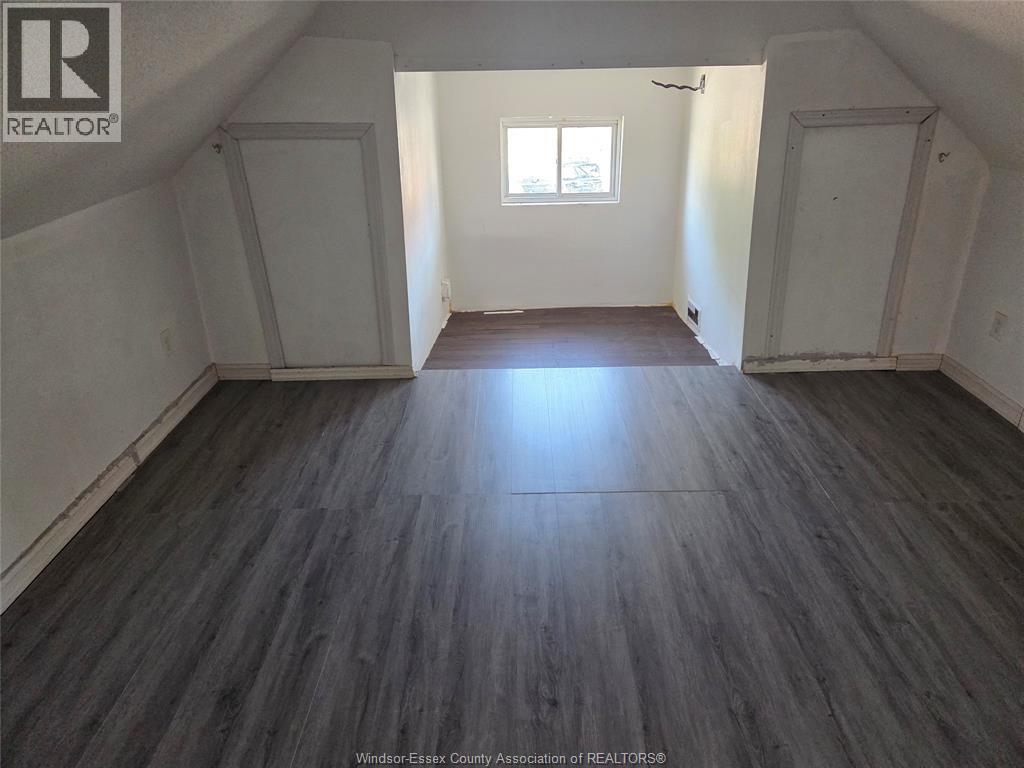 393 Newbury Street, Windsor, Ontario  N9A 6A1 - Photo 18 - 26019094