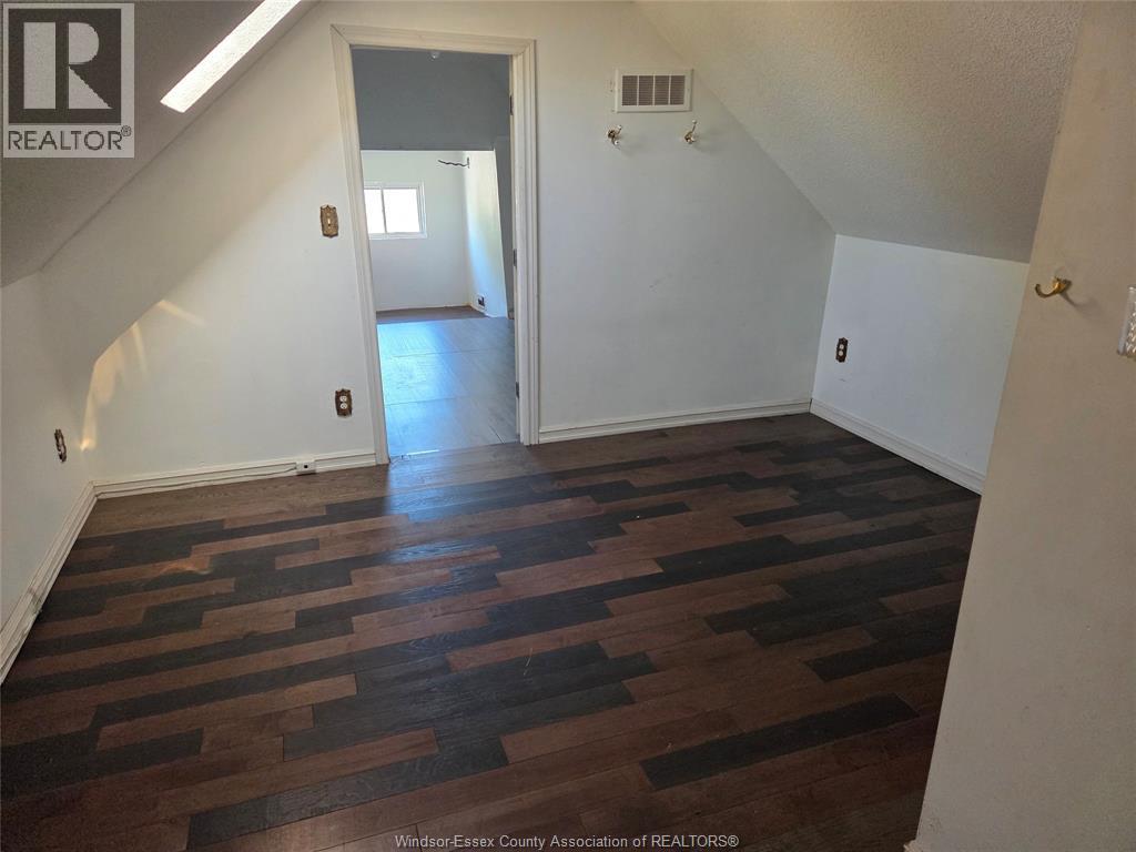 393 Newbury Street, Windsor, Ontario  N9A 6A1 - Photo 17 - 26019094