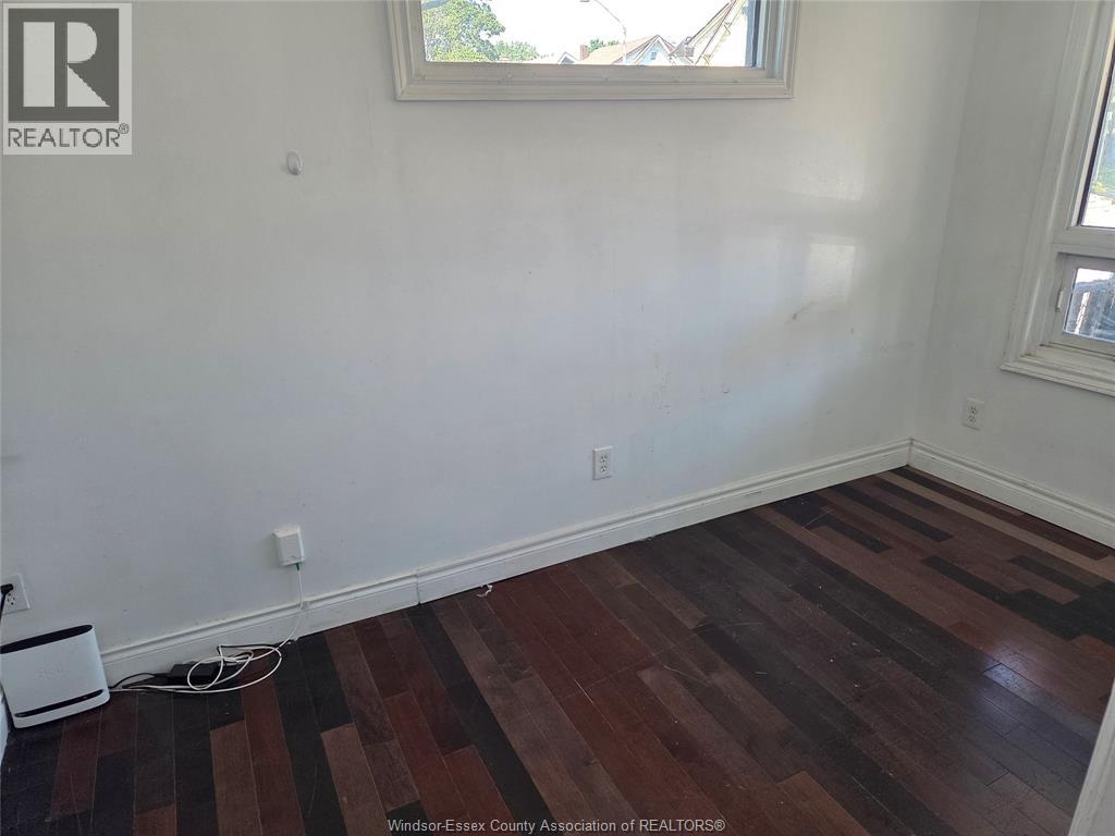 393 Newbury Street, Windsor, Ontario  N9A 6A1 - Photo 7 - 26019094