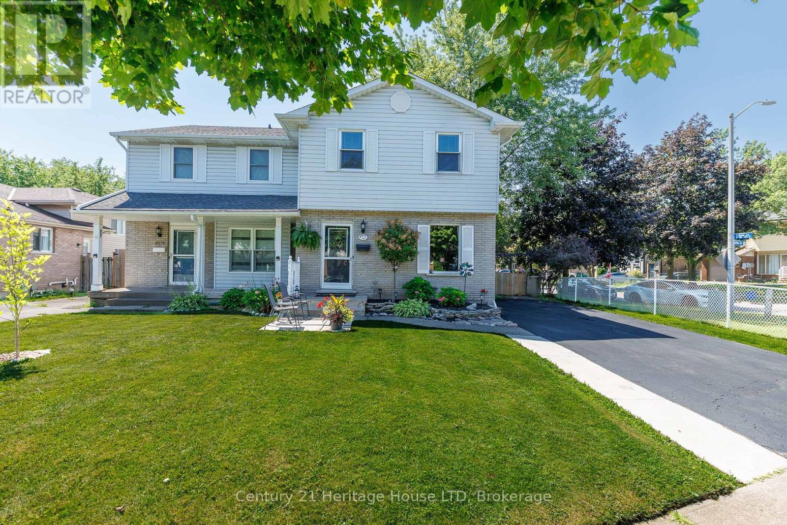 6477 Malibu Drive, Niagara Falls, Ontario  L2H 2W4 - Photo 2 - X13648620