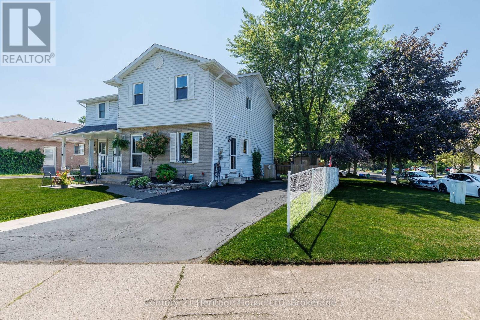 6477 Malibu Drive, Niagara Falls, Ontario  L2H 2W4 - Photo 3 - X13648620