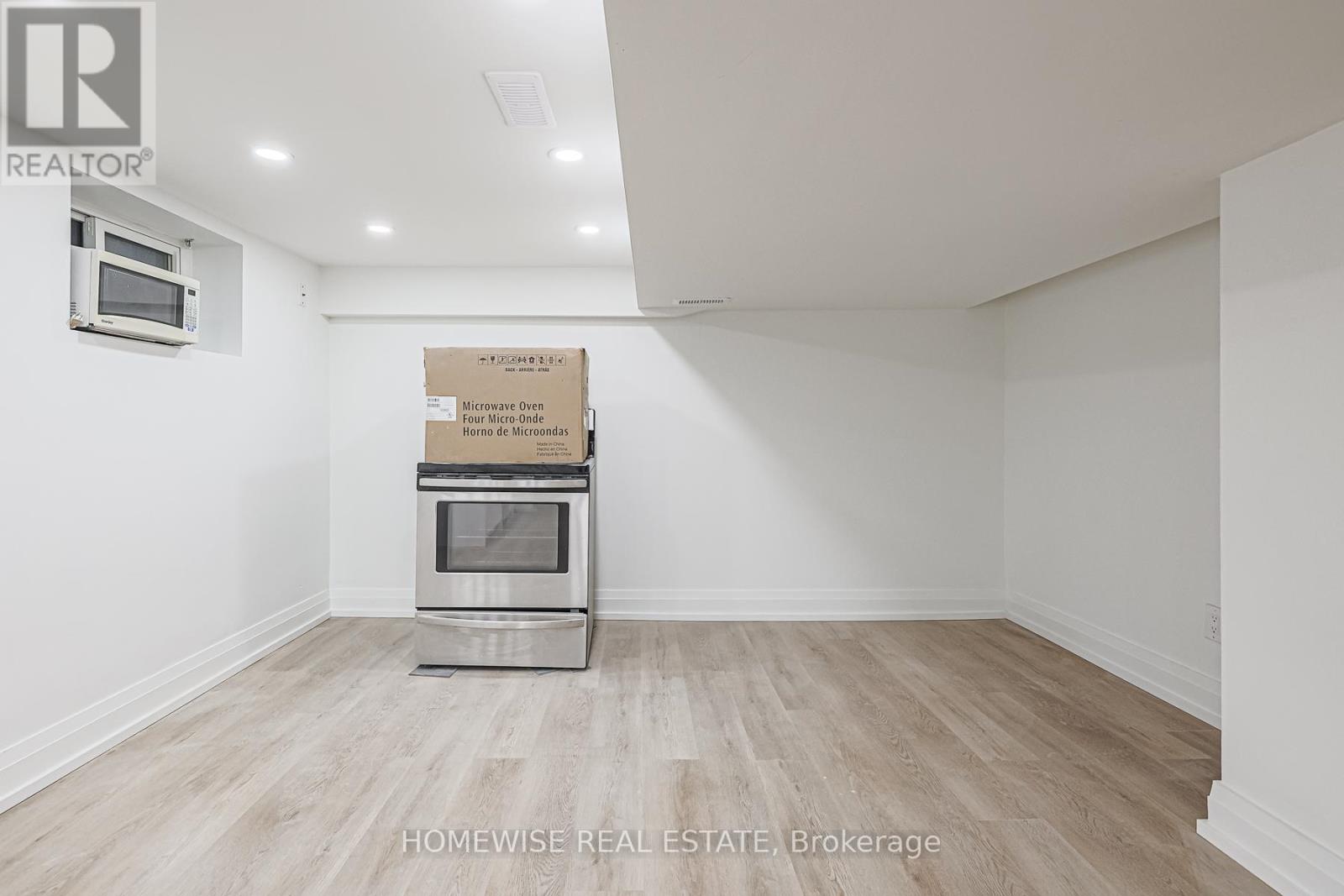 Lower - 81 Shields Avenue, Toronto, Ontario  M5N 2K3 - Photo 11 - C13648640