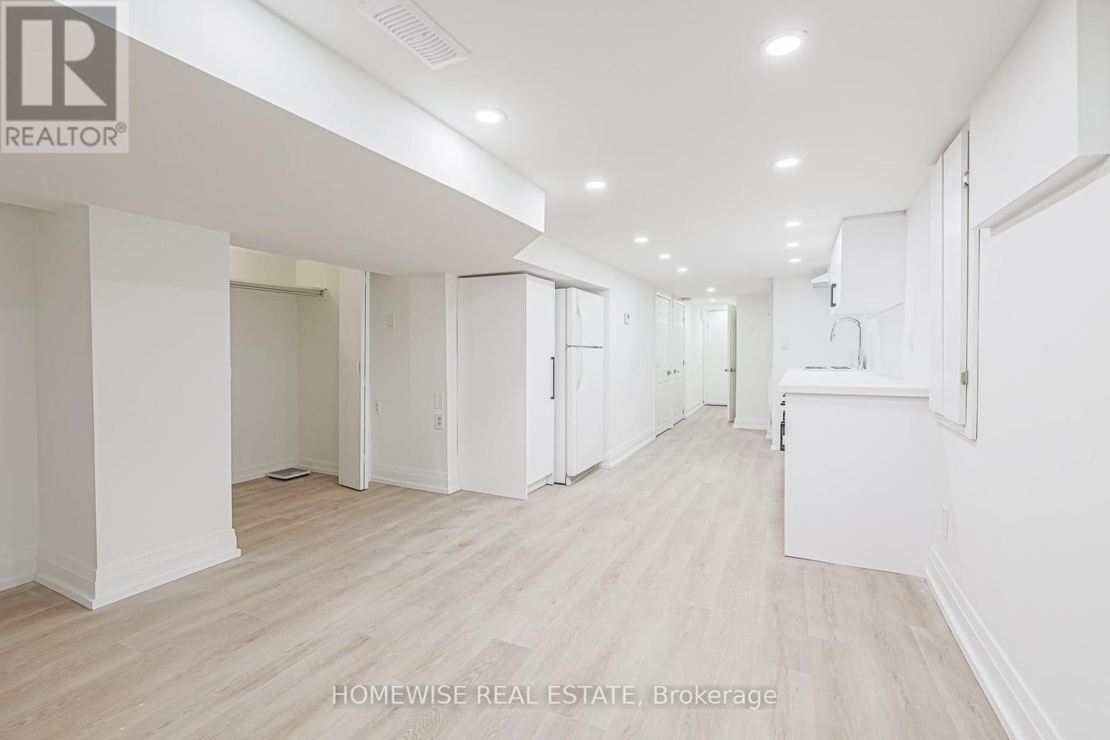 Lower - 81 Shields Avenue, Toronto, Ontario  M5N 2K3 - Photo 2 - C13648640
