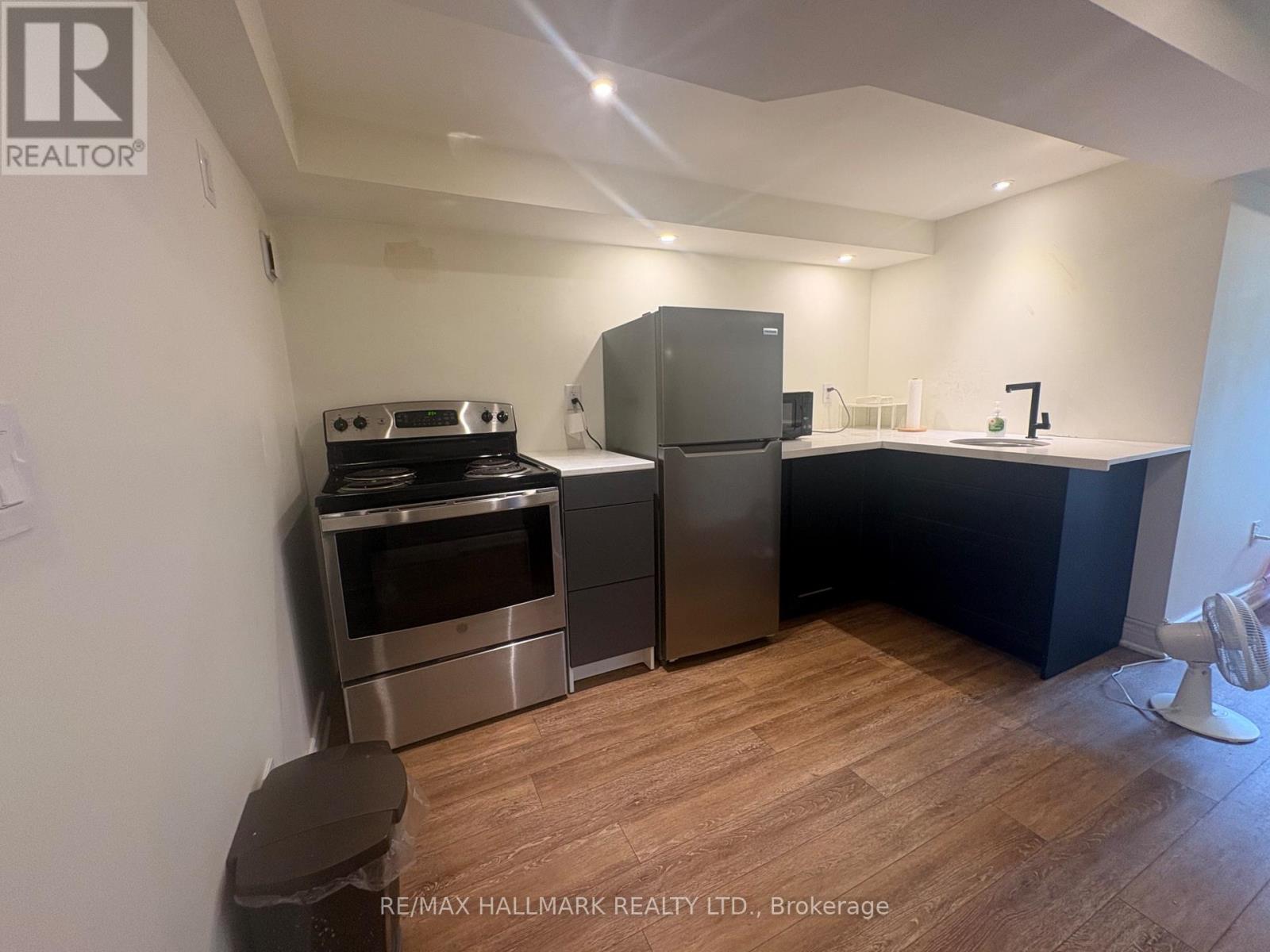 6 Margate Crescent, Toronto, Ontario  M1N 1L5 - Photo 11 - E13648614