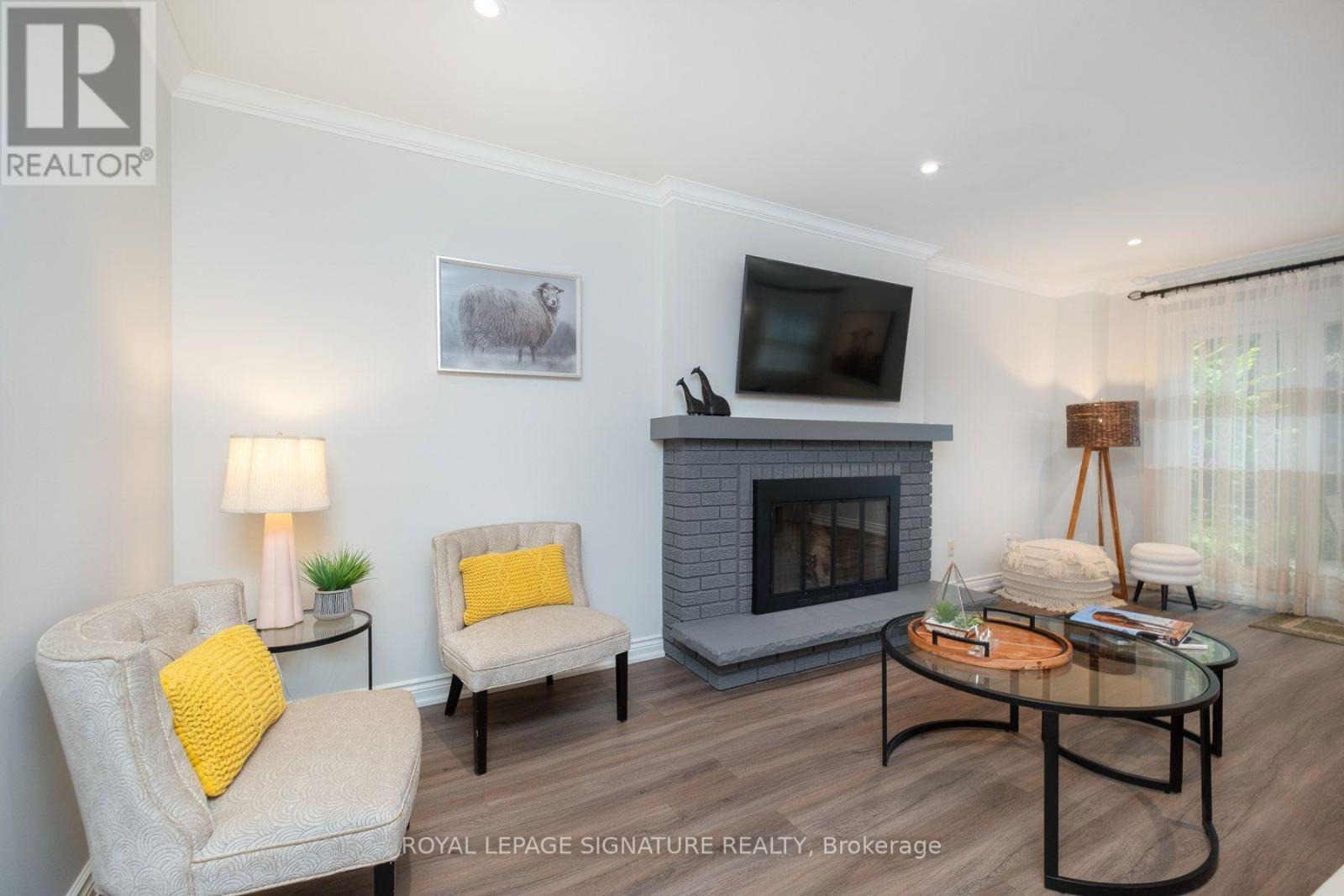 32 Richwood Drive, Markham, Ontario  L3P 3Y6 - Photo 9 - N13648636