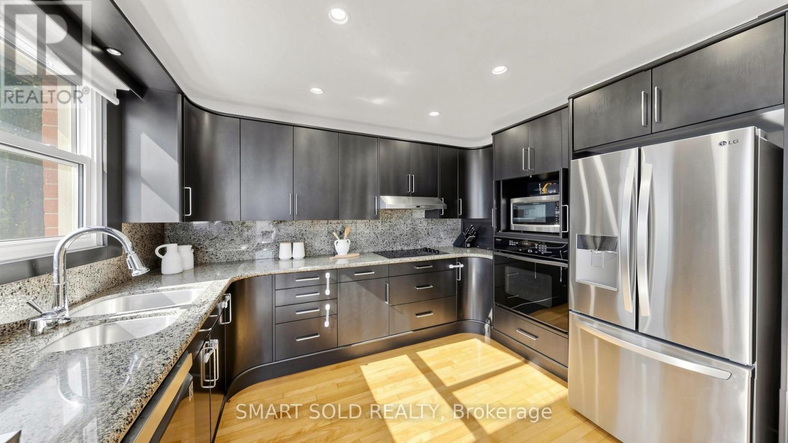 156 Brammar Street, Newmarket, Ontario  L3Y 7T3 - Photo 13 - N13648646