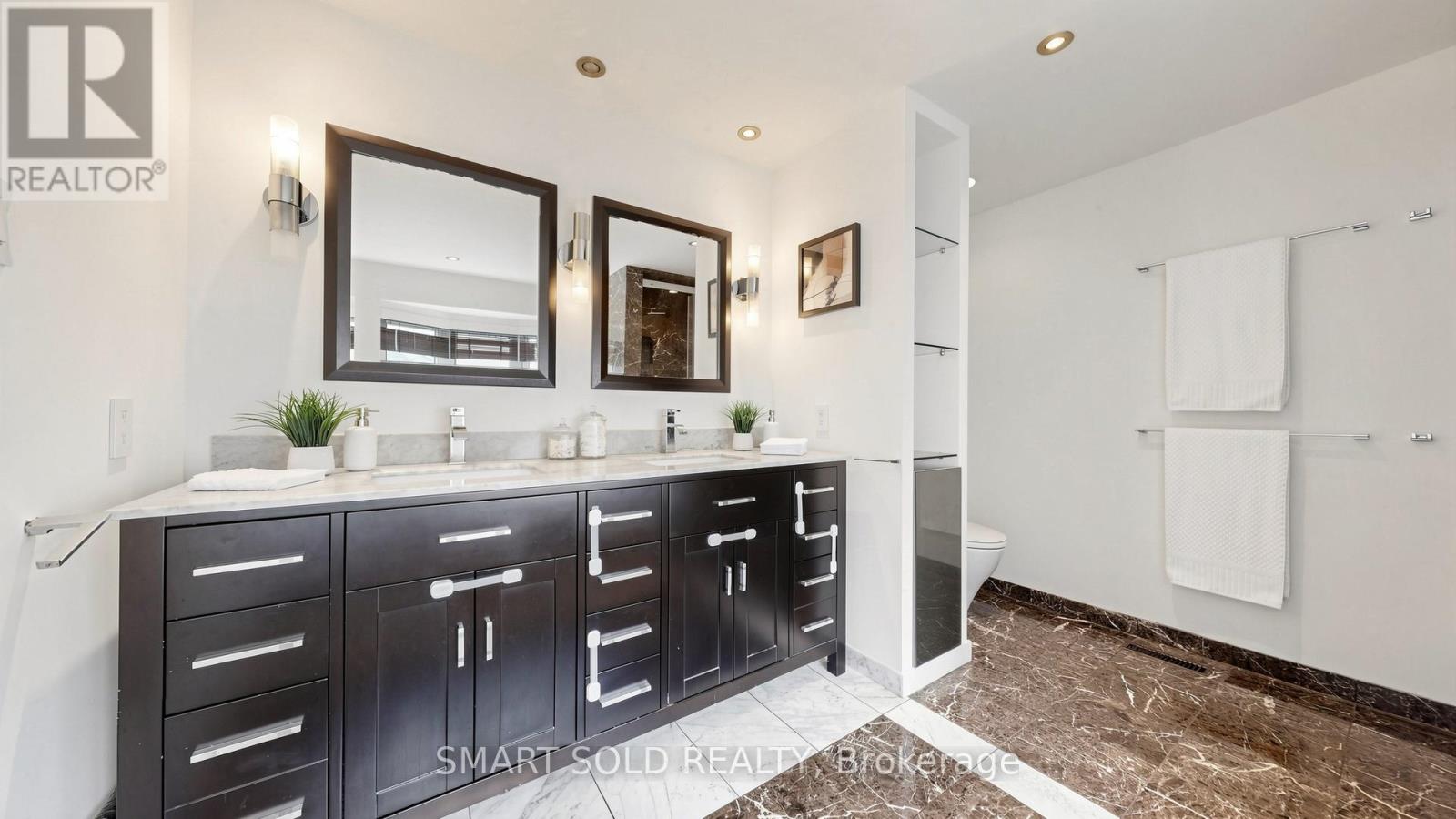 156 Brammar Street, Newmarket, Ontario  L3Y 7T3 - Photo 25 - N13648646
