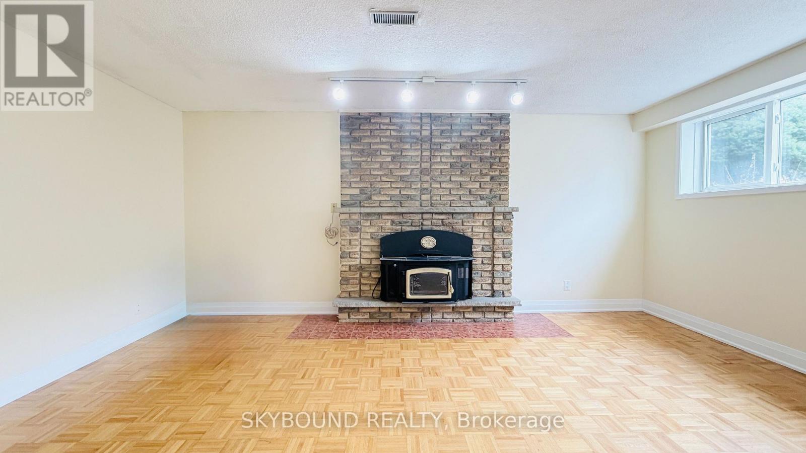 1298 Forest Hill, Oakville, Ontario  L6H 2S4 - Photo 13 - W13648606