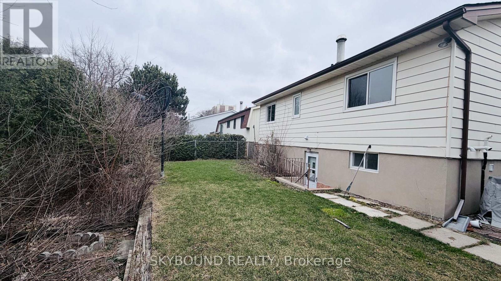 1298 Forest Hill, Oakville, Ontario  L6H 2S4 - Photo 21 - W13648606
