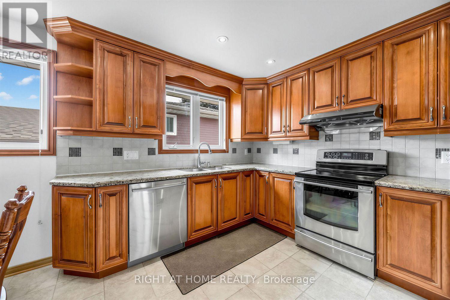 3126 Mccarthy Court, Mississauga, Ontario  L4Y 3Z5 - Photo 15 - W13648660