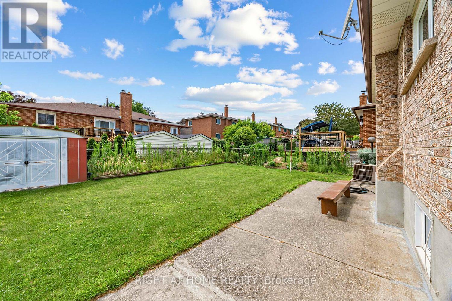 3126 Mccarthy Court, Mississauga, Ontario  L4Y 3Z5 - Photo 34 - W13648660