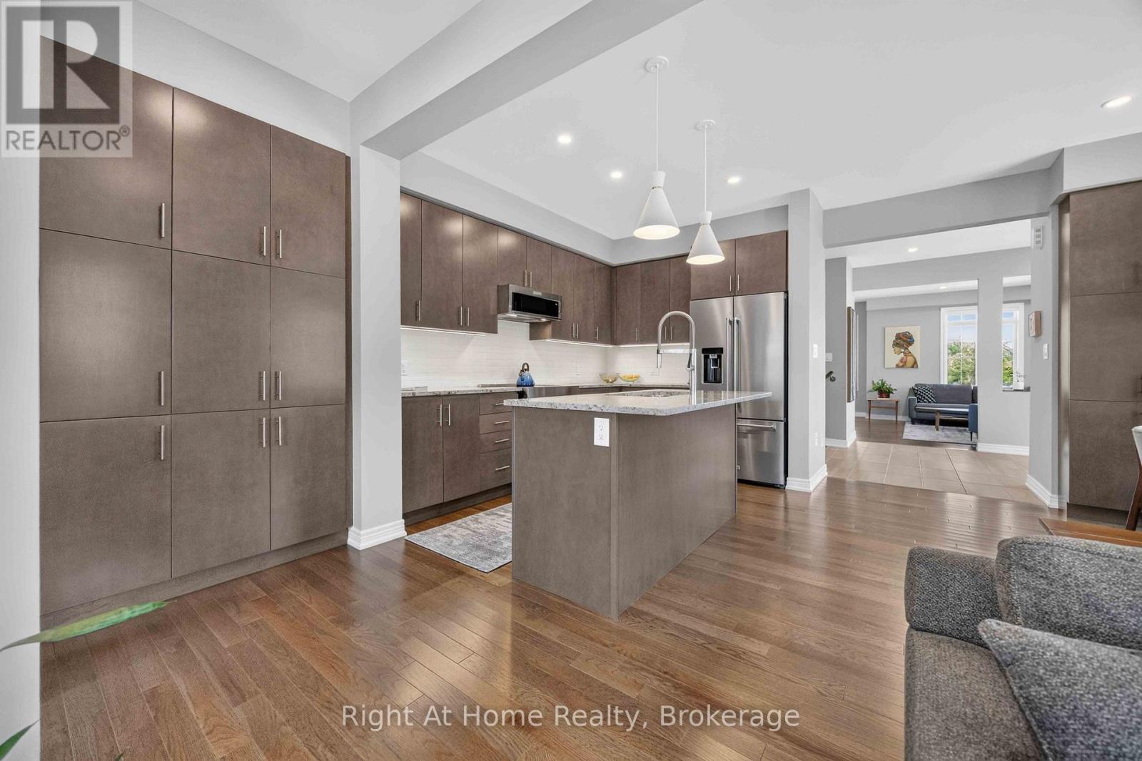 14 Elphee Lane, Markham, Ontario  L6B 0Z5 - Photo 10 - N13648714