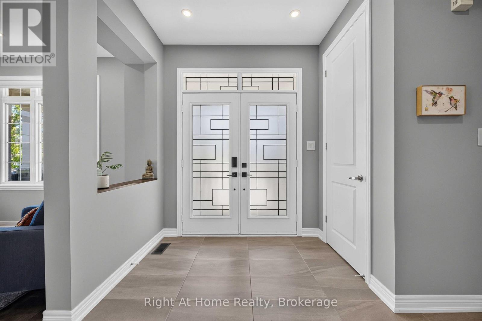 14 Elphee Lane, Markham, Ontario  L6B 0Z5 - Photo 4 - N13648714