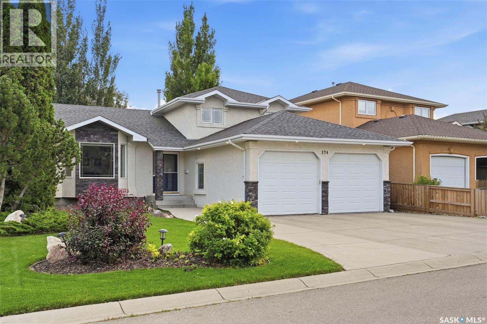 174 Hinitt Place, Saskatoon, Saskatchewan  S7N 4M6 - Photo 2 - SK044796