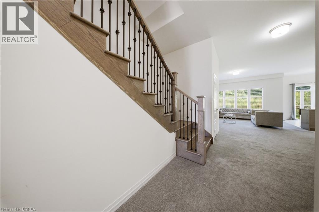 67 Macklin Street, Brantford, Ontario  N3V 0B7 - Photo 8 - 40852580