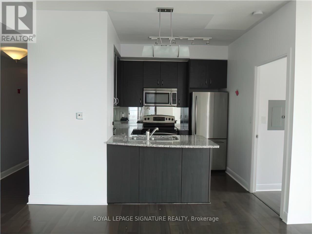 2205 - 18 Yorkville Avenue, Toronto, Ontario  M4W 3Y8 - Photo 7 - C13648680