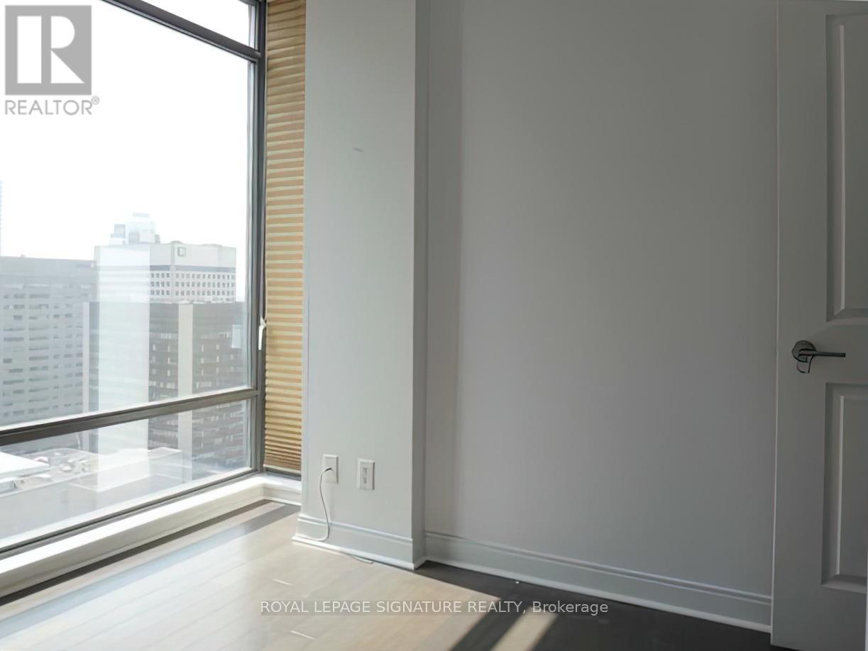 2205 - 18 Yorkville Avenue, Toronto, Ontario  M4W 3Y8 - Photo 8 - C13648680
