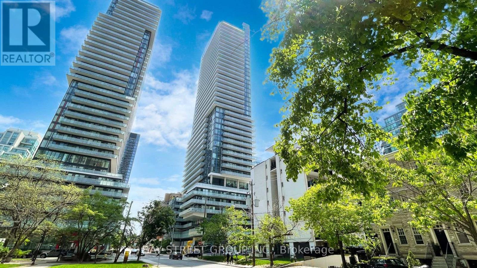 3303 - 161 Roehampton Avenue, Toronto, Ontario  M4P 0C8 - Photo 1 - C13648698