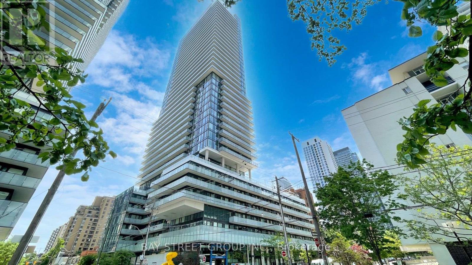 3303 - 161 Roehampton Avenue, Toronto, Ontario  M4P 0C8 - Photo 2 - C13648698