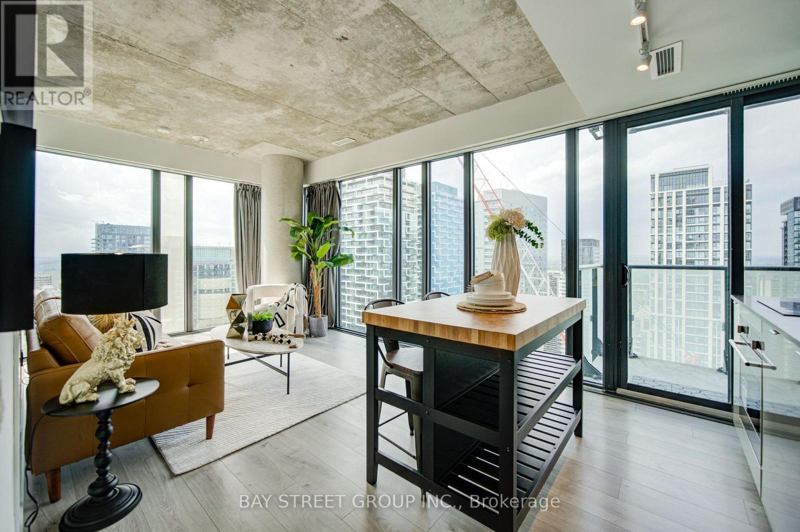3303 - 161 Roehampton Avenue, Toronto, Ontario  M4P 0C8 - Photo 9 - C13648698
