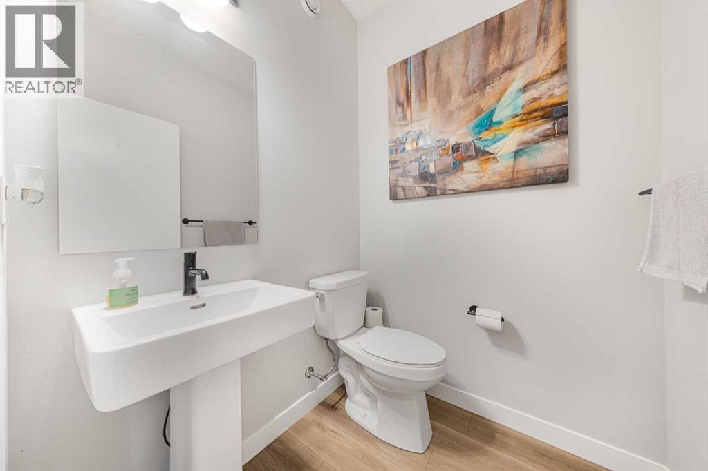 116 Rowmont Heath NW, Calgary, Alberta  T3L 0H8 - Photo 13 - A2323188