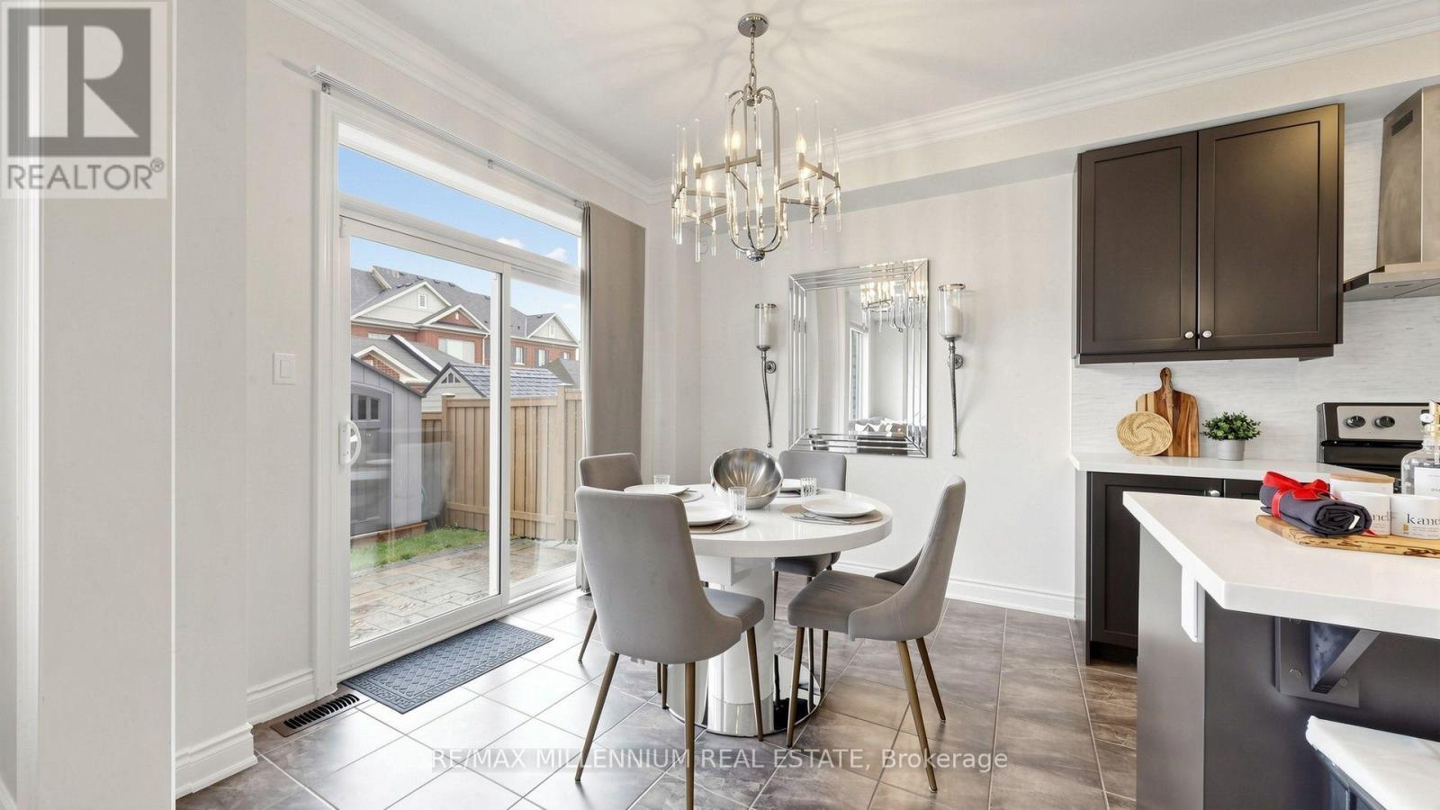 353 Moody Drive, Vaughan, Ontario  L4H 3Z8 - Photo 11 - N13648676