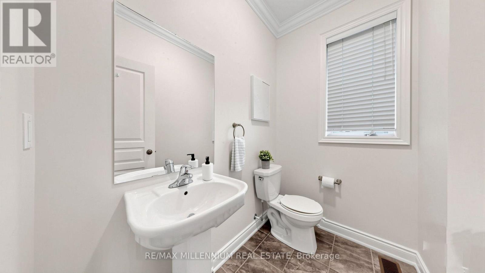 353 Moody Drive, Vaughan, Ontario  L4H 3Z8 - Photo 16 - N13648676