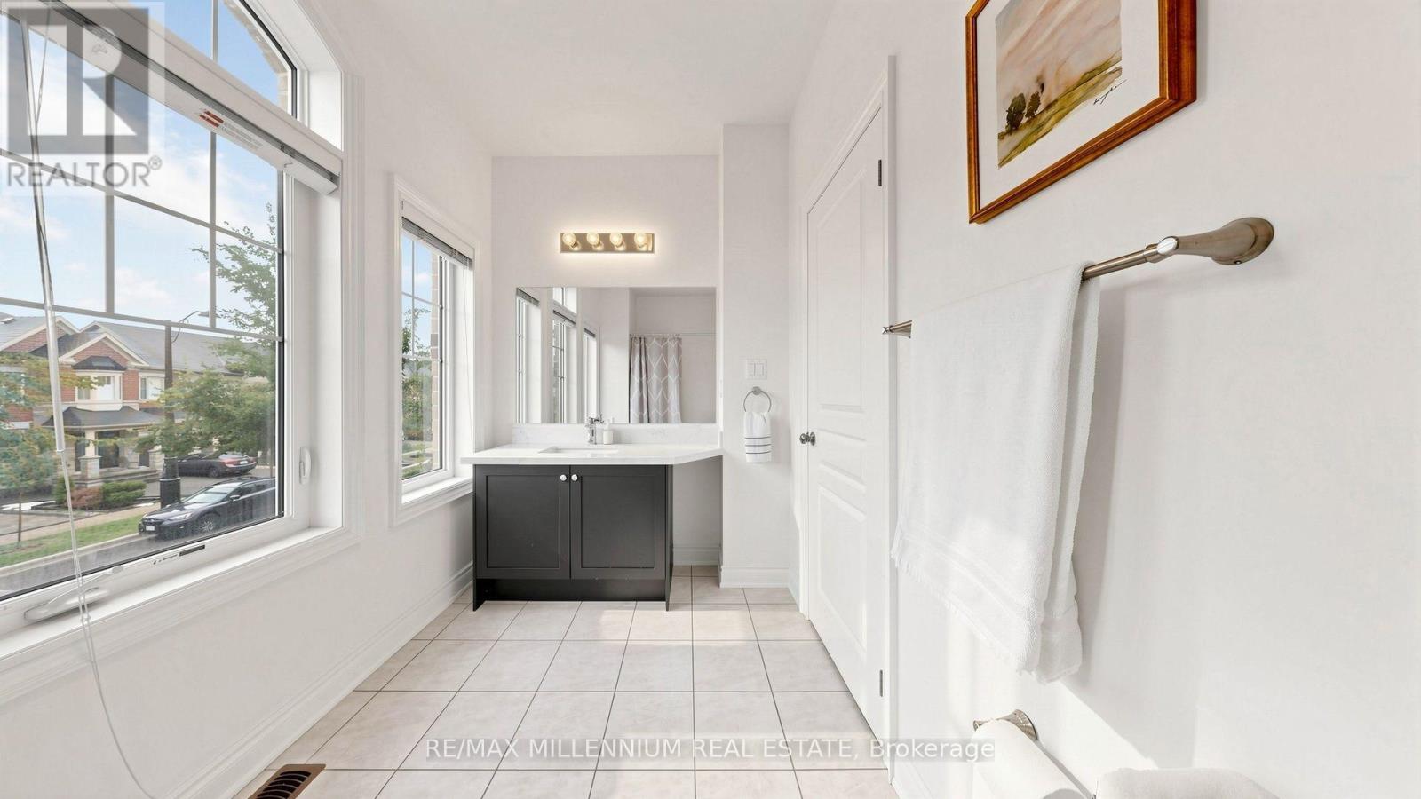 353 Moody Drive, Vaughan, Ontario  L4H 3Z8 - Photo 29 - N13648676