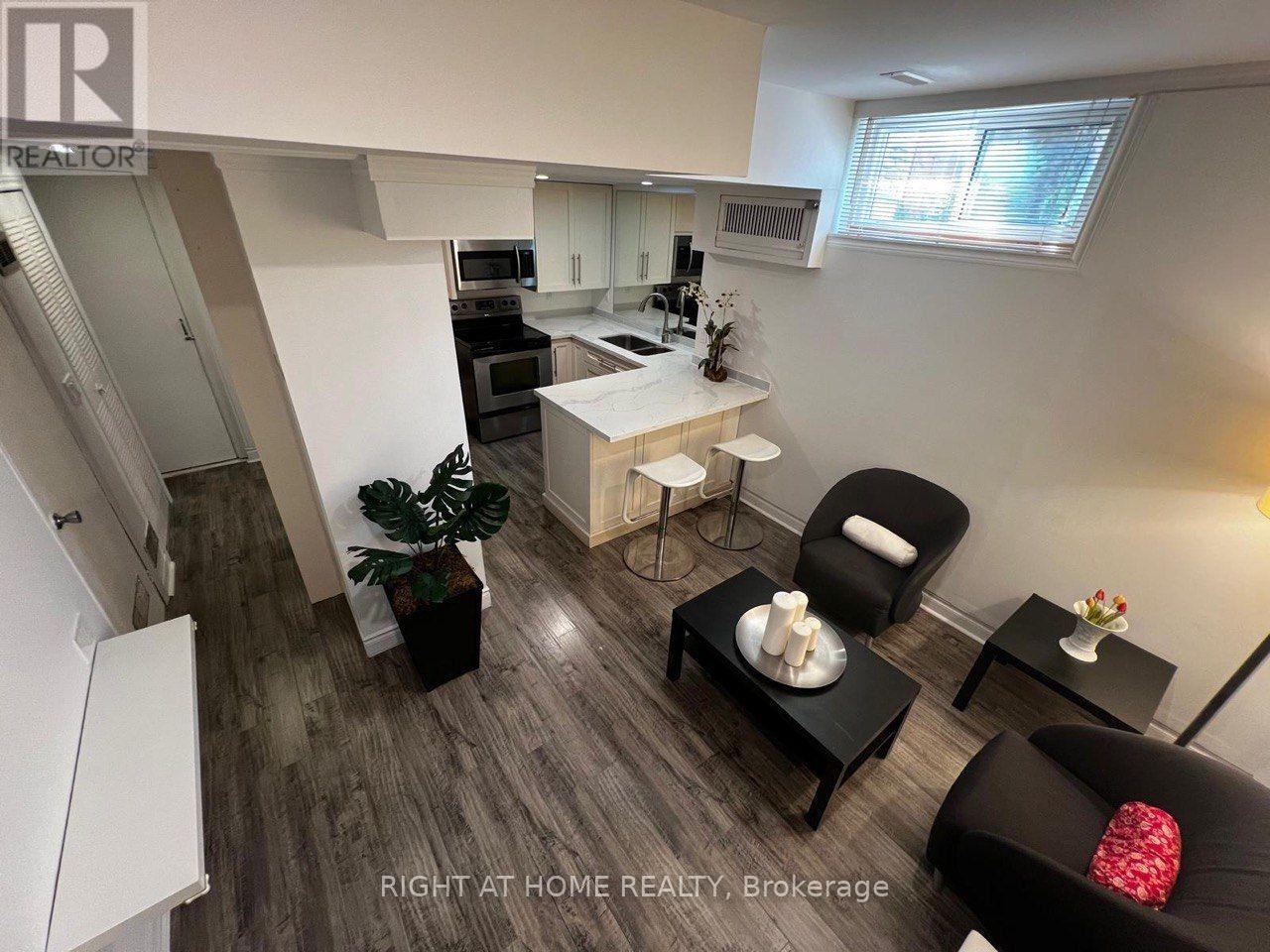 24 Jondan ( Basemnet) Crescent, Markham (Royal Orchard), Ontario  L3T 3Z5 - Photo 9 - N13648692