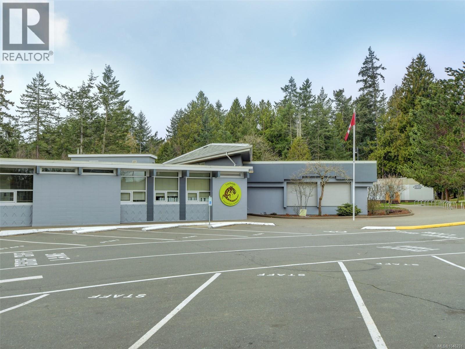1290 Les Meadows Cres, Saanich, British Columbia  V8X 5G4 - Photo 35 - 1046231