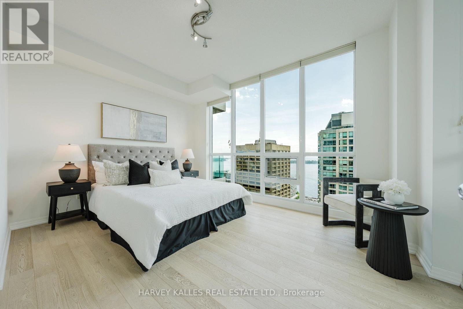 3211 - 16 Yonge Street, Toronto, Ontario  M5E 2A1 - Photo 3 - C13530706
