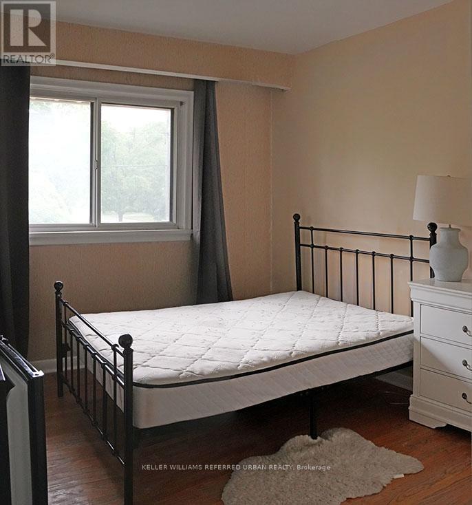 153 Newton Drive, Toronto, Ontario  M2M 2N4 - Photo 5 - C13641056