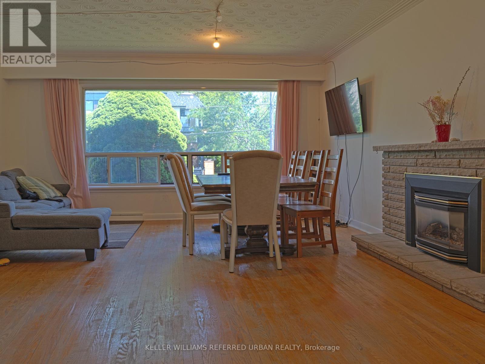 153 Newton Drive, Toronto, Ontario  M2M 2N4 - Photo 7 - C13641056